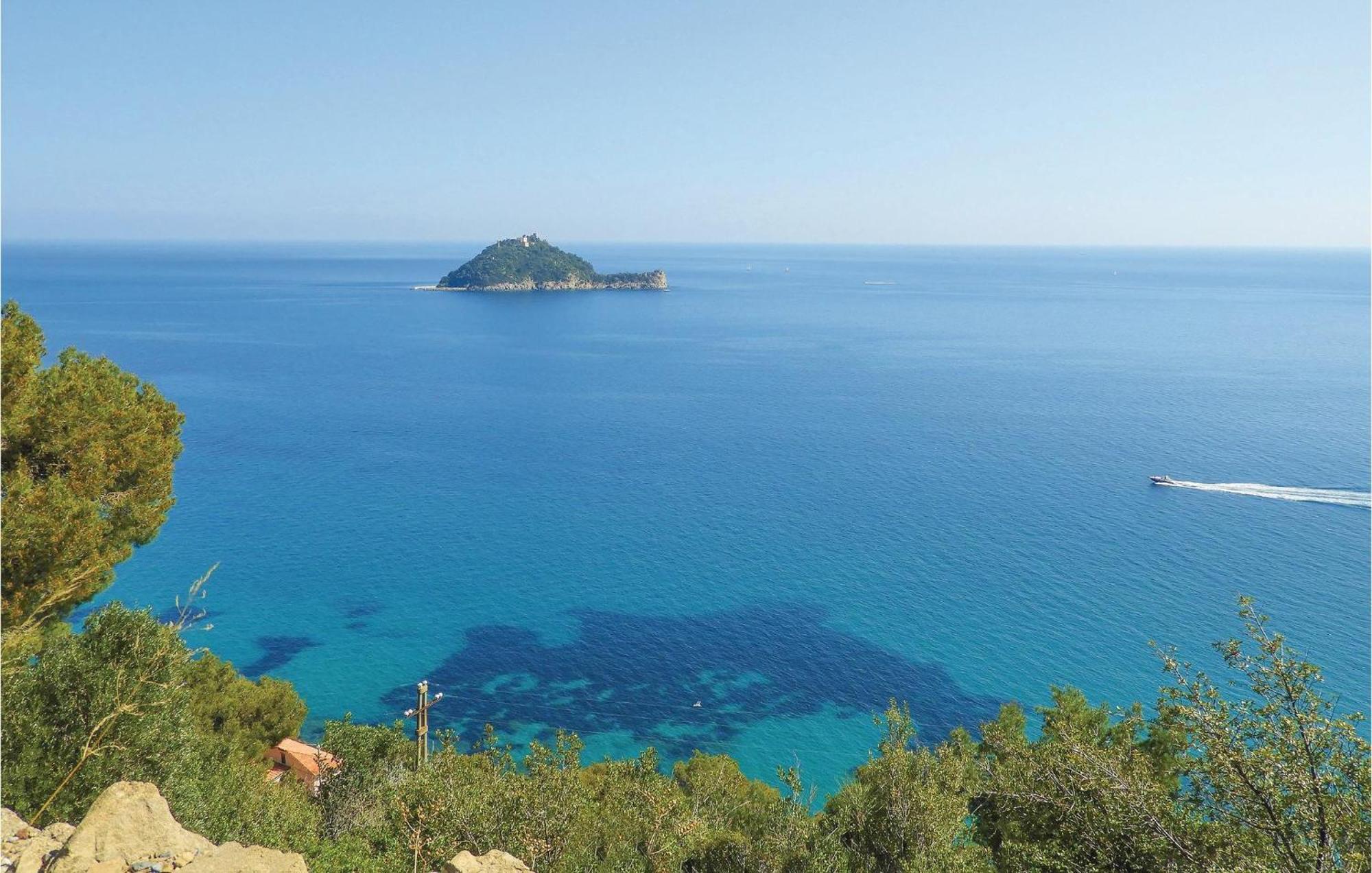 Amazing Apartment In Albenga With Wifi 외부 사진