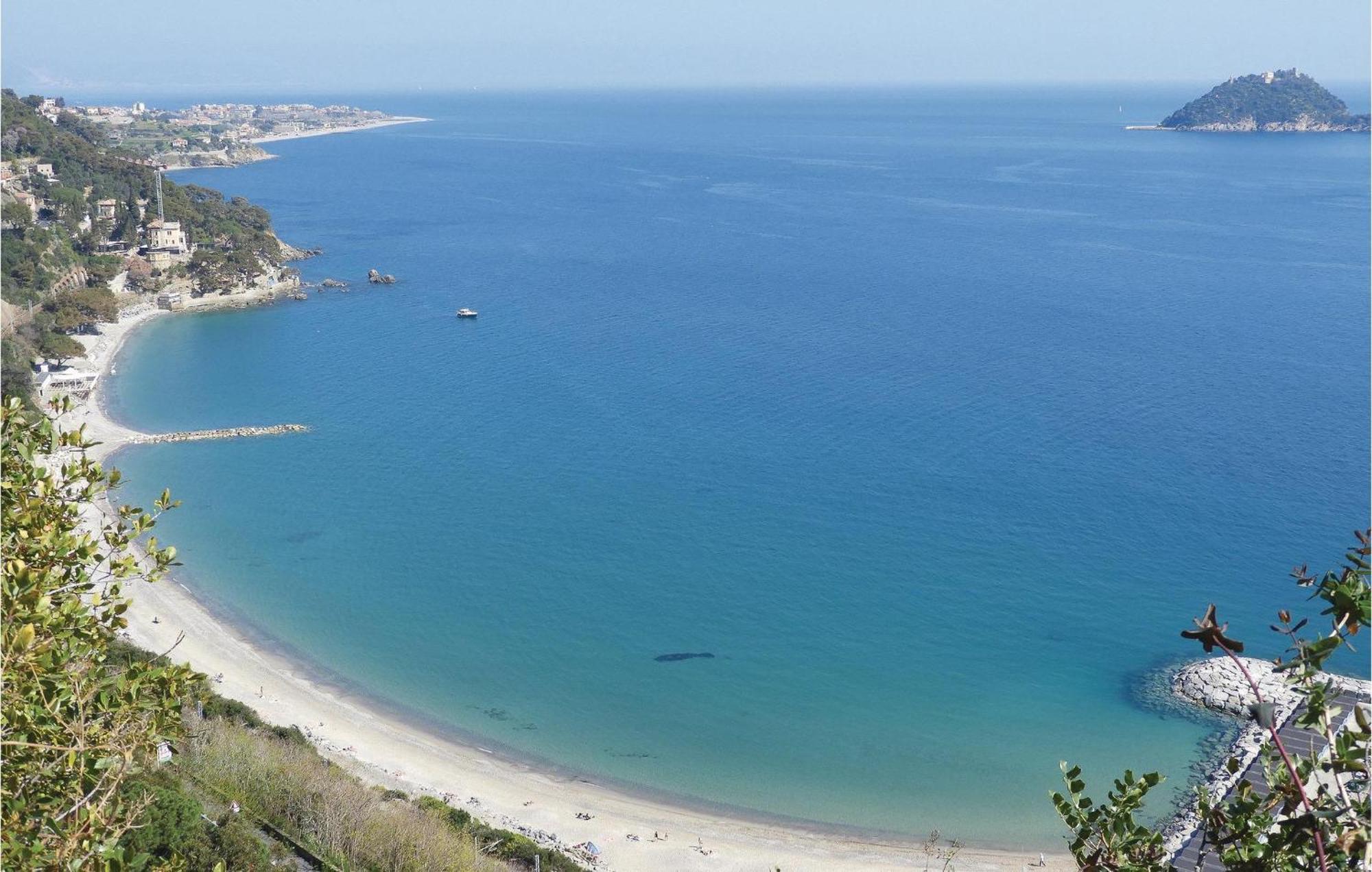 Amazing Apartment In Albenga With Wifi 외부 사진